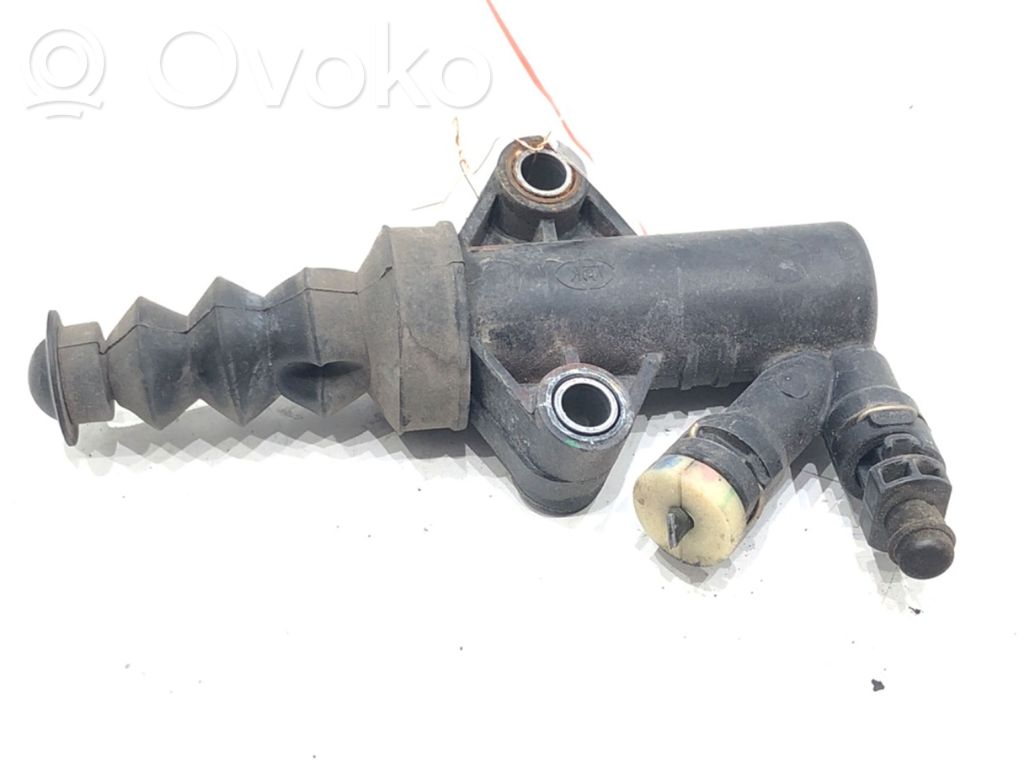 Kytkimen apusylinteri   KB7W41920