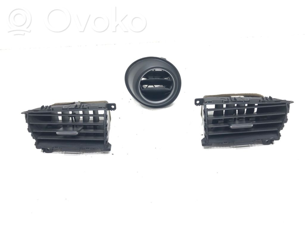 Honda Civic IX Grilă ventilație/ramă laterală bord 