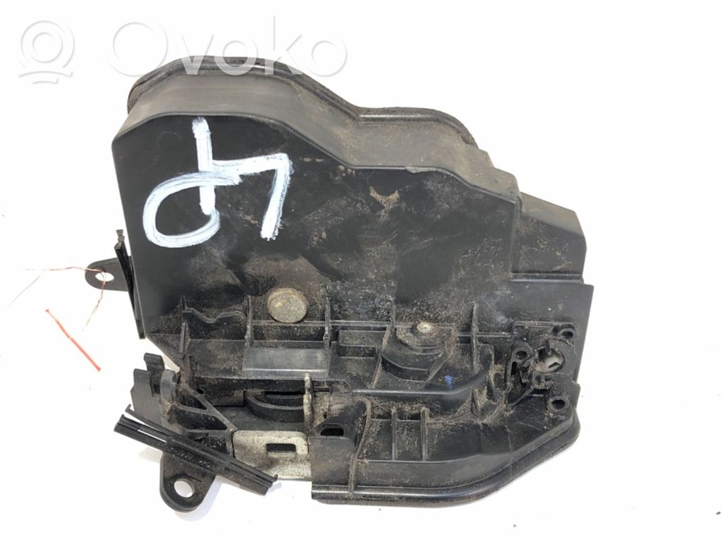 BMW 1 E81 E87 Front door lock 