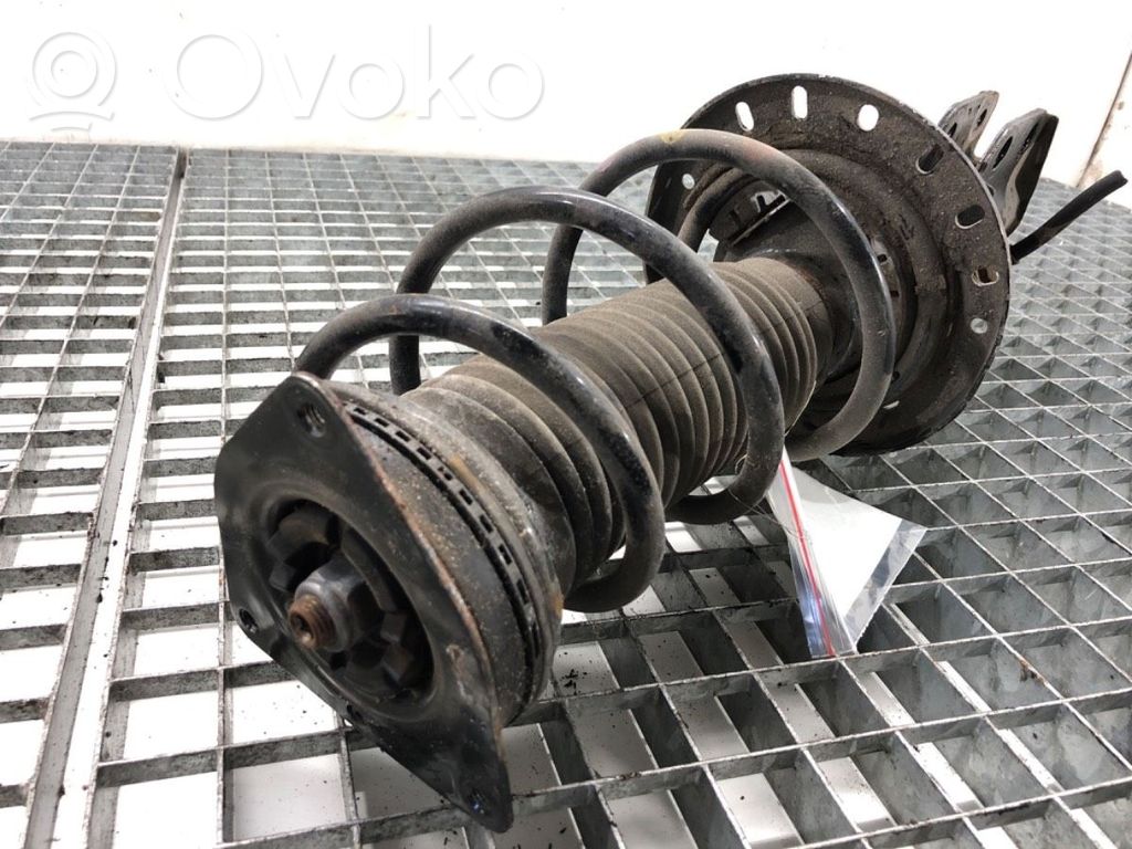 Opel Corsa F Etuiskunvaimennin 