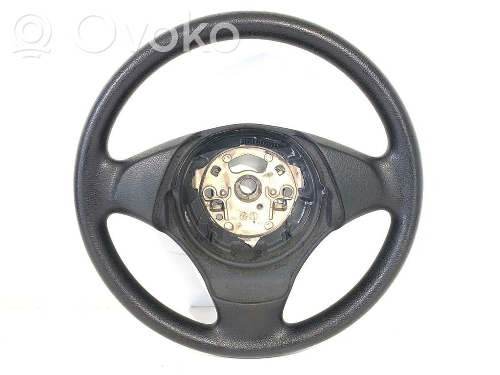 Steering wheel   6771411