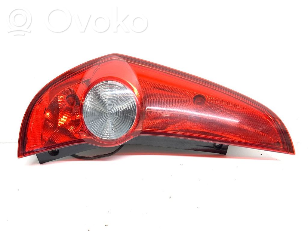 Lampa tylna