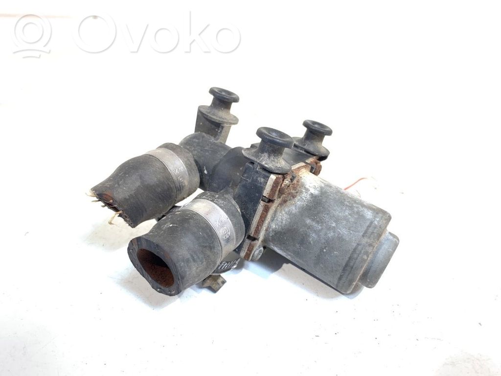 BMW 5 E39 Apsildes radiatora vārsts (-i) 