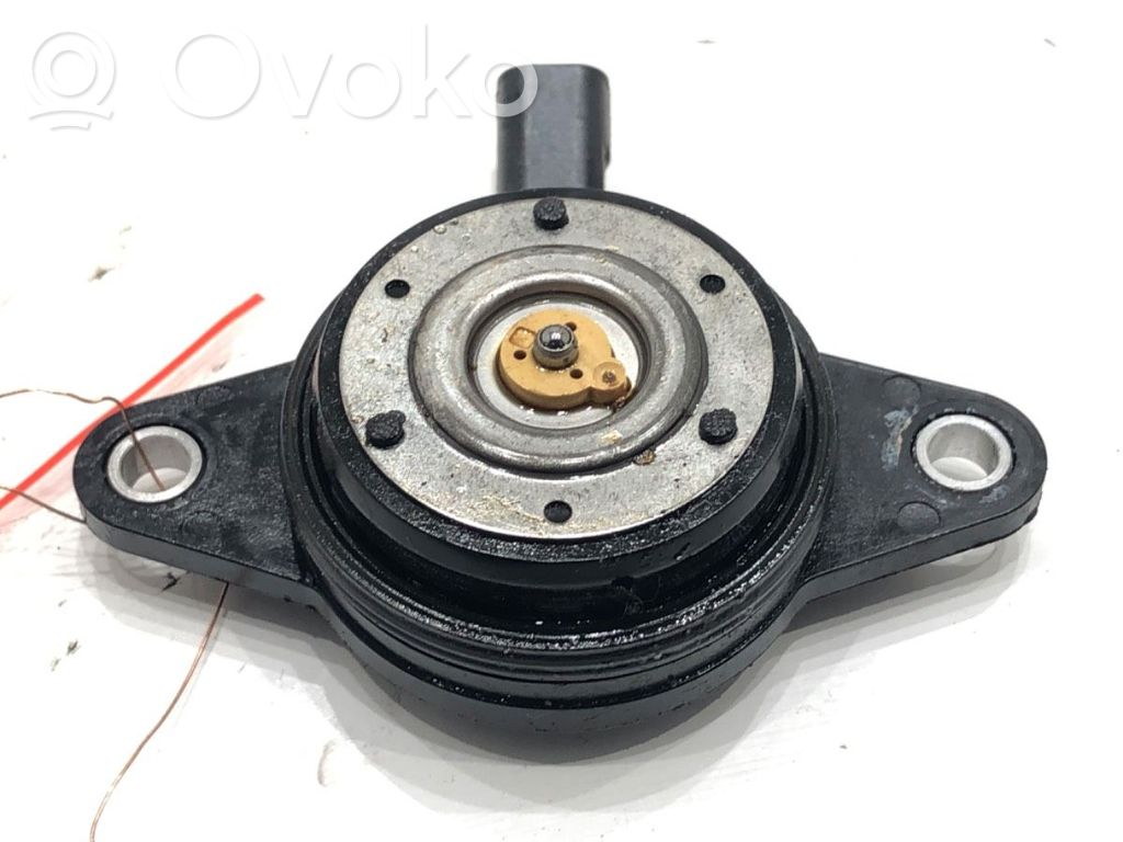Volkswagen Golf VIII Camshaft position sensor 