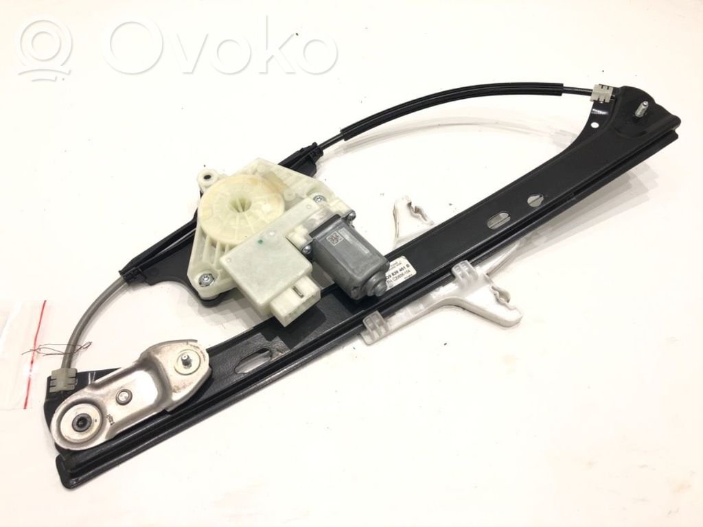 Volkswagen PASSAT B8 Macara geam ușă spate cu motor 