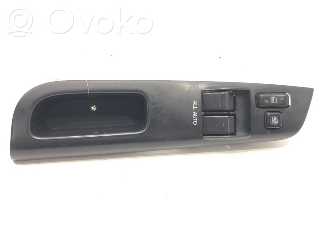 Toyota Corolla Verso E121 Electric window control switch 