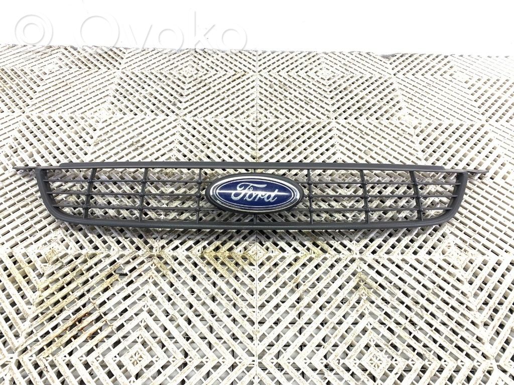 Ford Focus Priekšējais režģis 