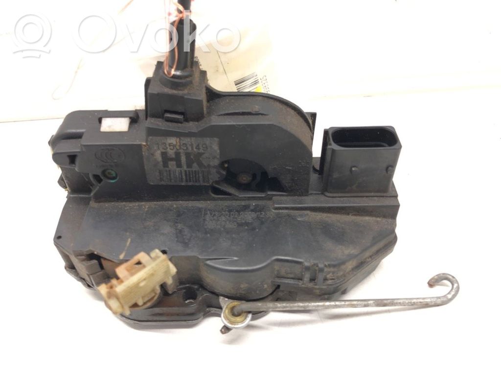 Opel Insignia A Front door lock 