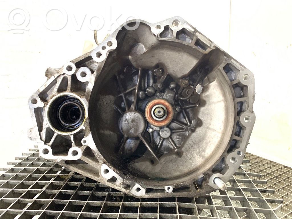 Suzuki SX4 Caja de cambios manual de 5 velocidades 