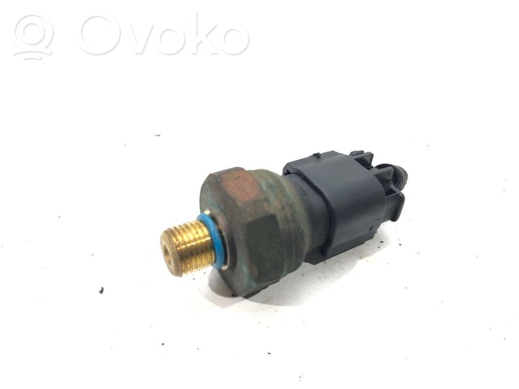 Sensor de presión de combustible