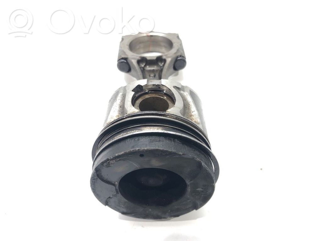 Opel Mokka Piston with connecting rod 
