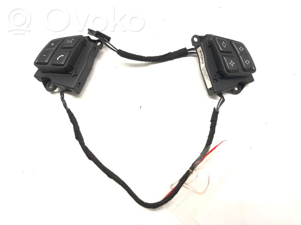 Boutons / interrupteurs volant   6956562