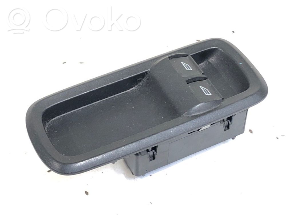 Ford Fiesta Electric window control switch 