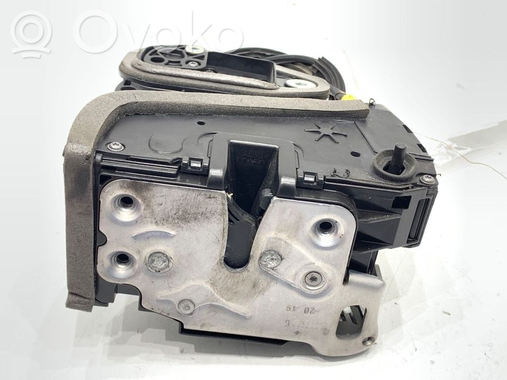 Opel Astra K Zamek drzwi tylnych 