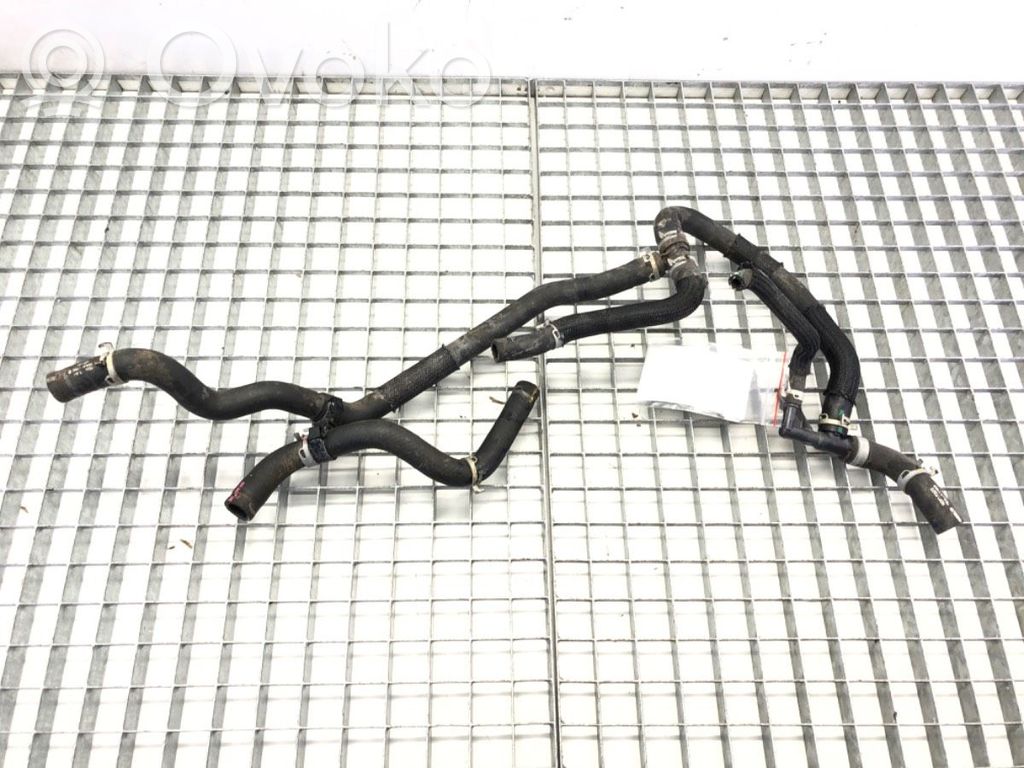 Toyota Yaris Tubo flessibile del liquido di raffreddamento del motore 