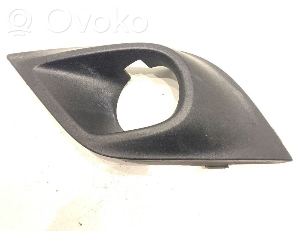 Renault Clio IV Front bumper lower grill 
