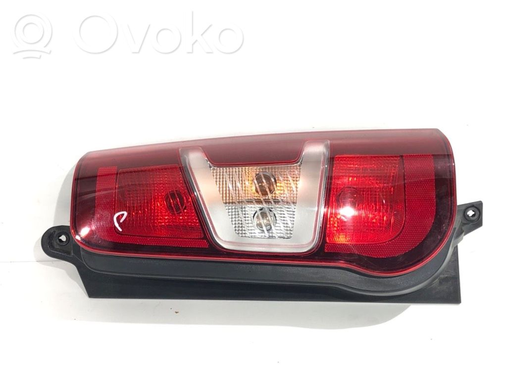 Opel Combo E Galinis žibintas kėbule 