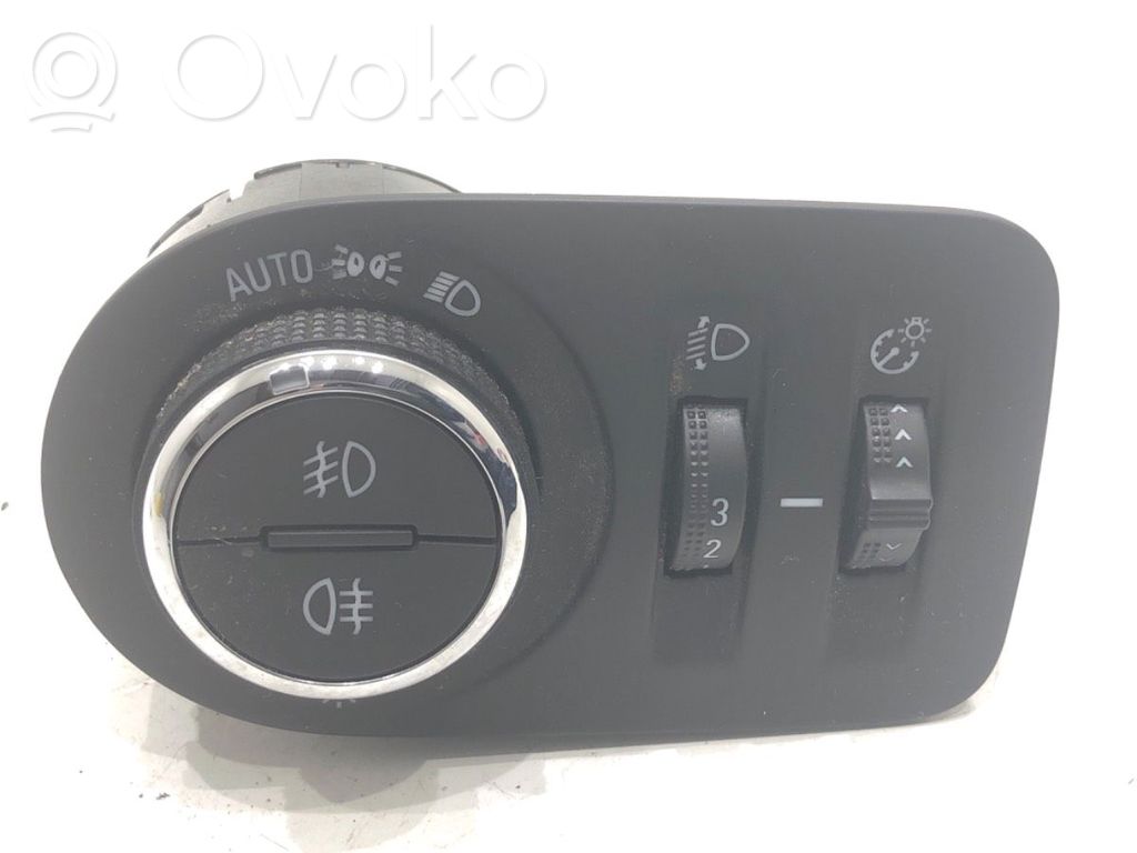 Opel Combo E Other switches/knobs/shifts 