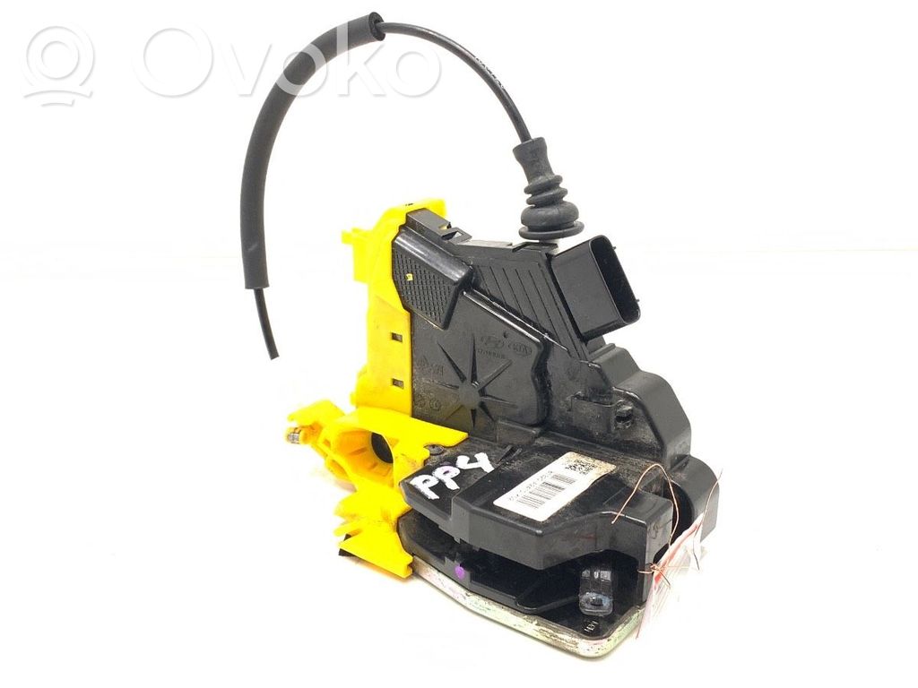 KIA Ceed Front door lock 