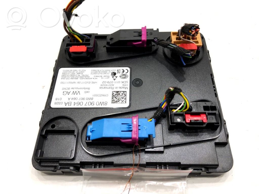 Unidad de control/módulo de carrocería central   8W0907064BA