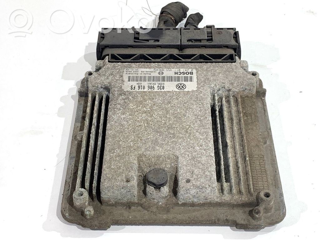 Volkswagen Golf V Unitate control motor/modul ECU 