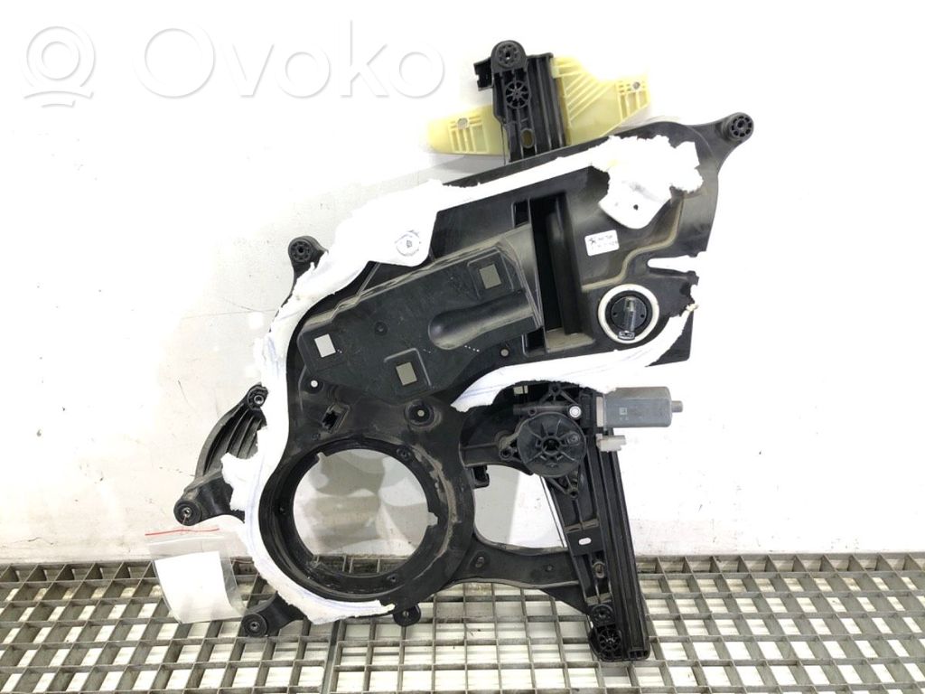 Toyota ProAce City Front door window regulator with motor 