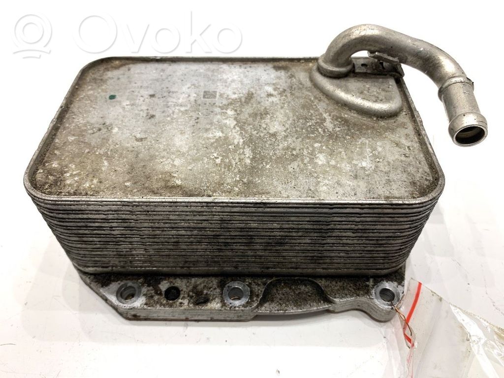 Audi Q8 Radiator ulei motor 