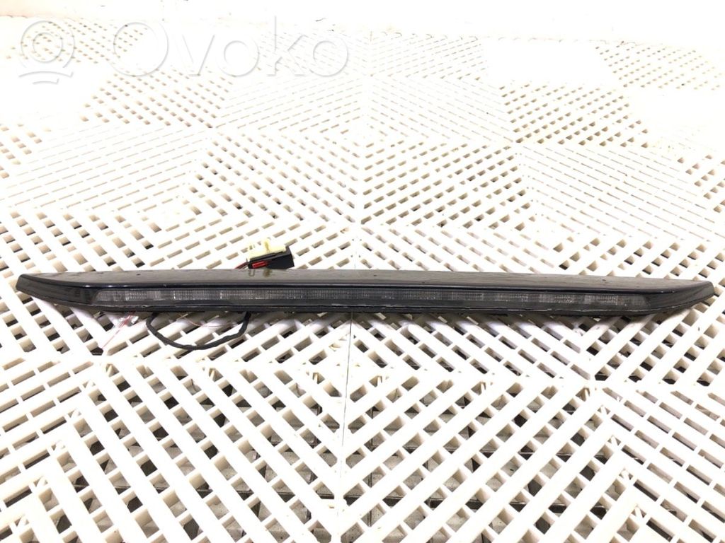 Ford Mondeo MK V Papildomas stop žibintas 