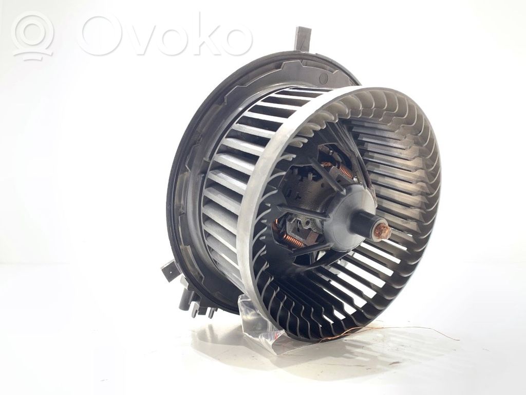 Volkswagen PASSAT B8 Ventilator aerotermă 