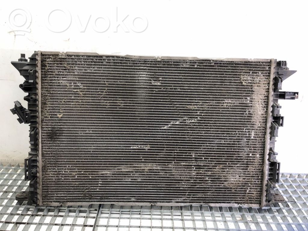 Audi A8 S8 D4 4H Radiateur de refroidissement 