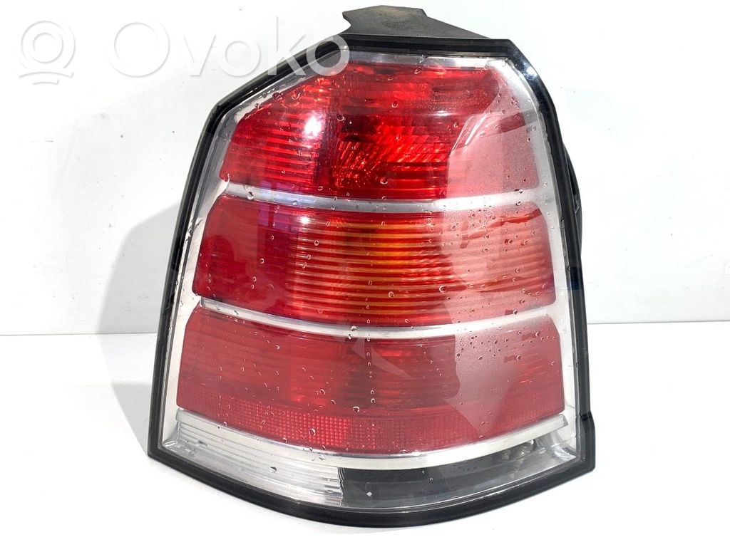 Opel Zafira B Feux arrière / postérieurs