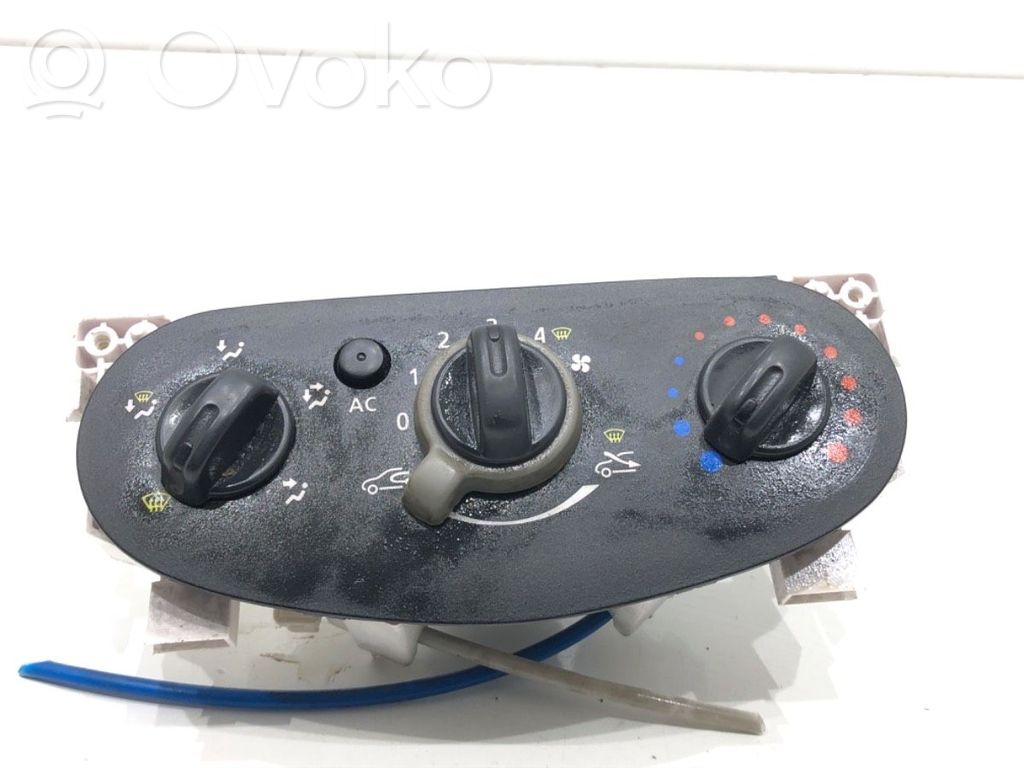 Dacia Duster II Interior fan control switch 