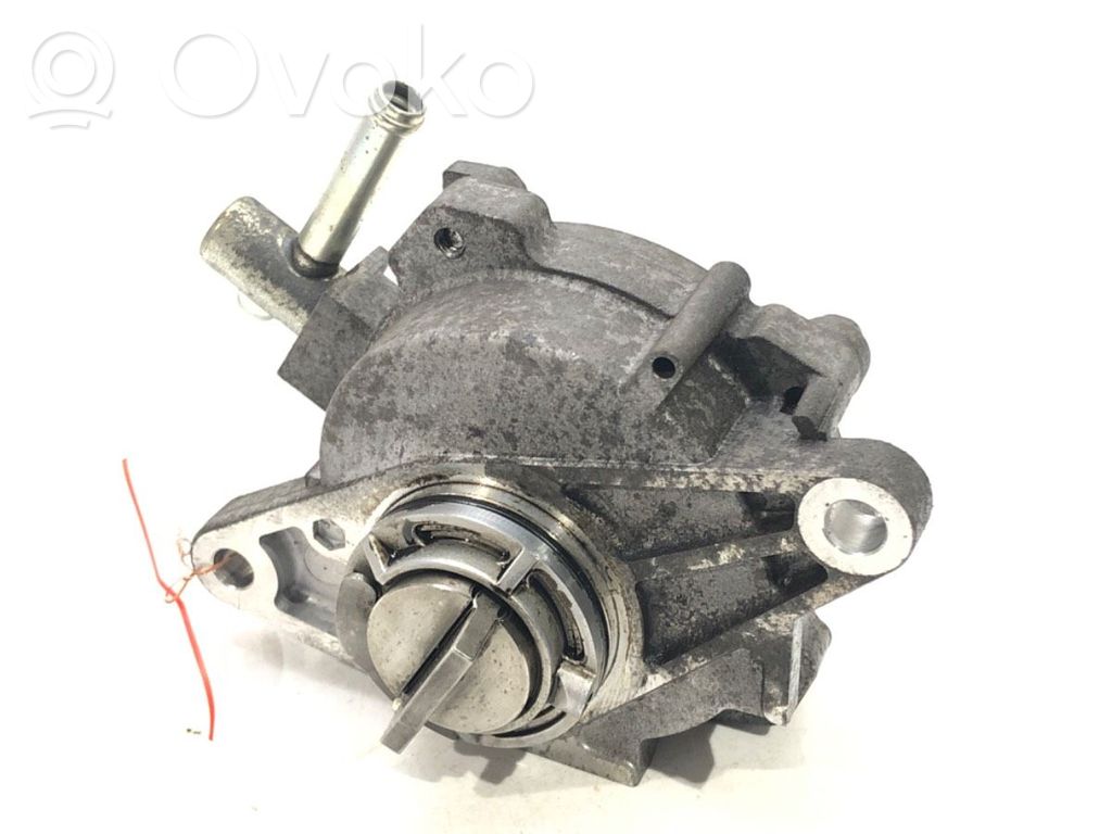 Mitsubishi Lancer VIII Vacuum pump 