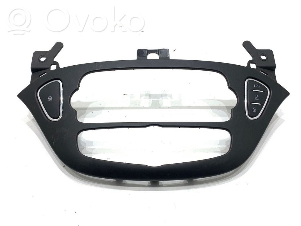 Opel Corsa E Prietaisų skydelio apdaila 