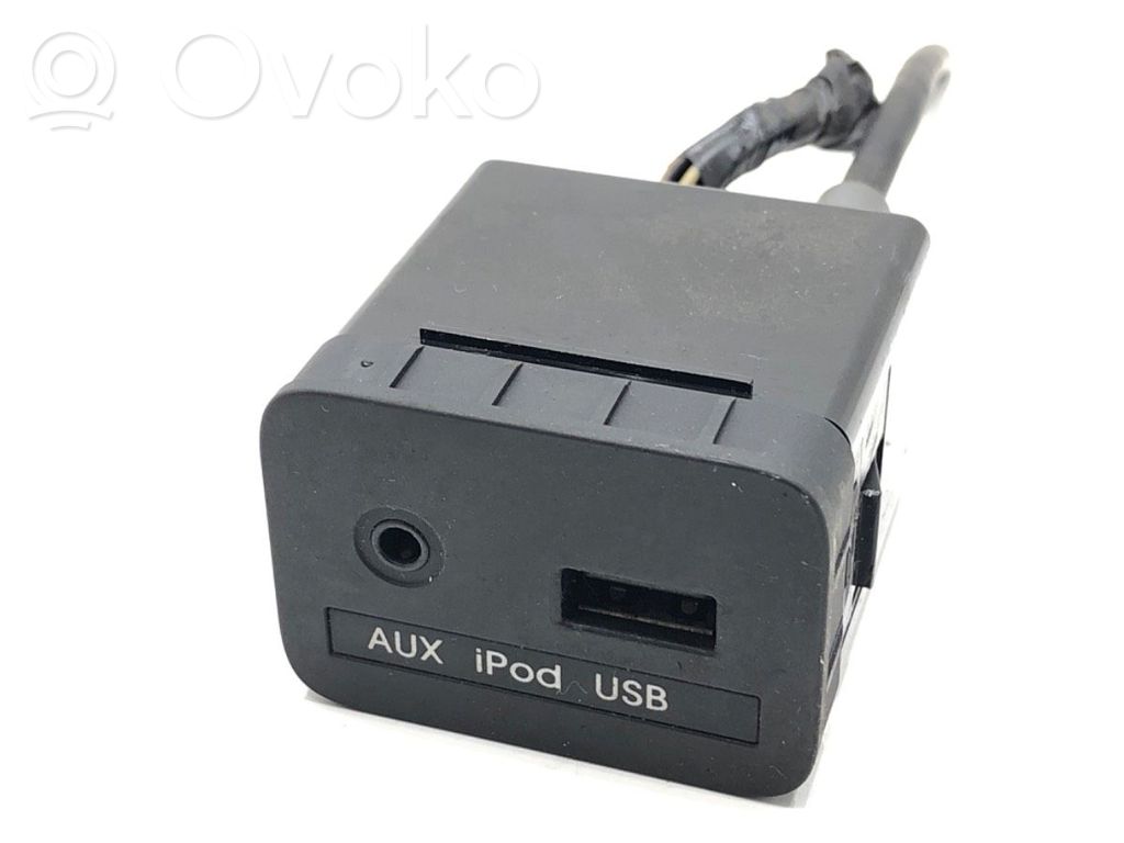 USB socket connector   961202T500