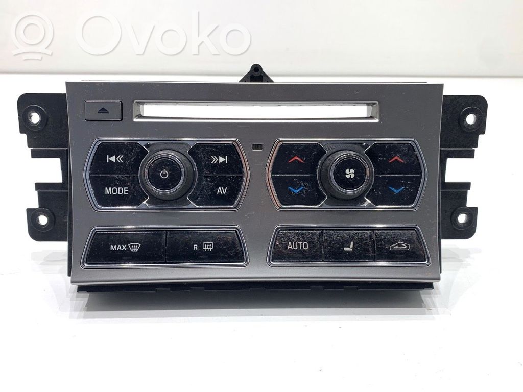 Jaguar XF Interior fan control switch 