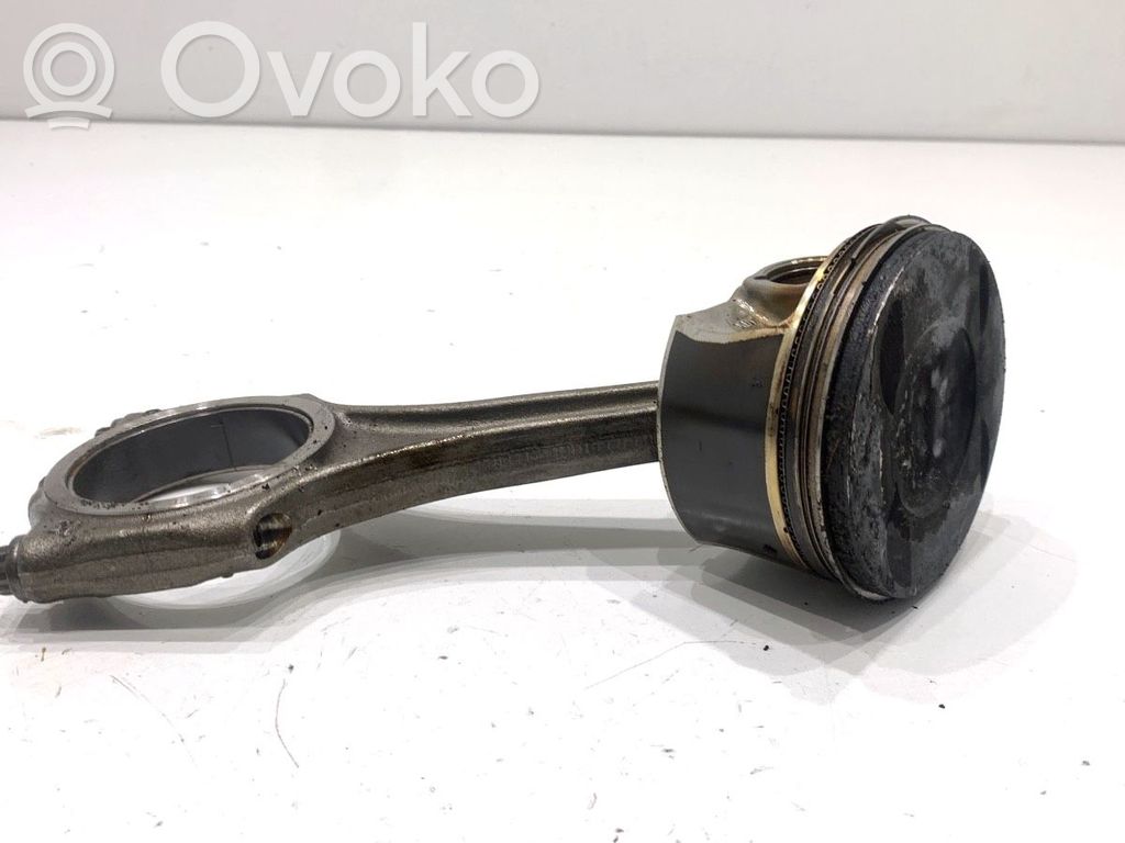 Audi A6 Allroad C8 Piston cu bielă 