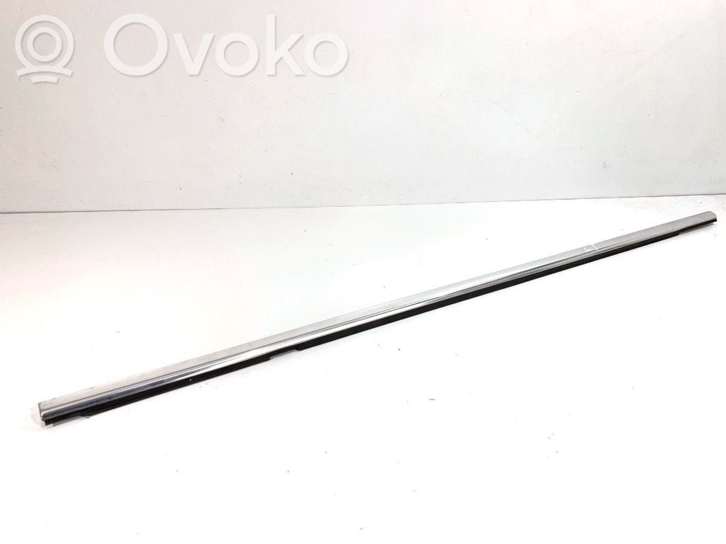 Opel Zafira C Rivestimento modanatura del vetro della portiera di carico 