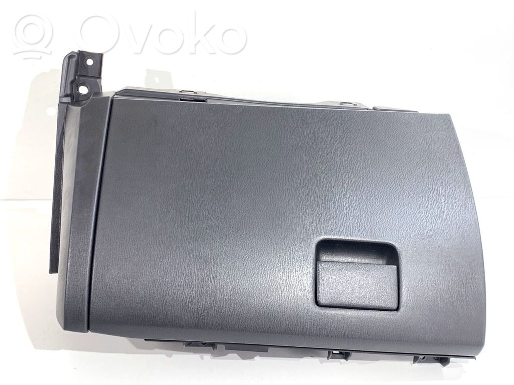 Mazda 3 II Daiktadėžės (bordačioko) komplektas 
