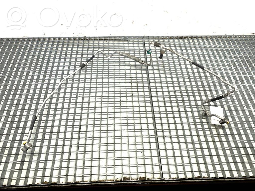 BMW 3 E90 E91 Gaisa kondicioniera caurulīte (-es) / šļūtene (-es) 
