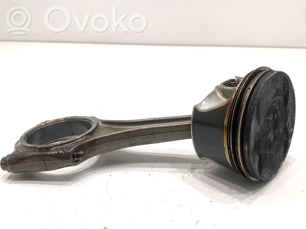 Audi A6 Allroad C8 Piston cu bielă 