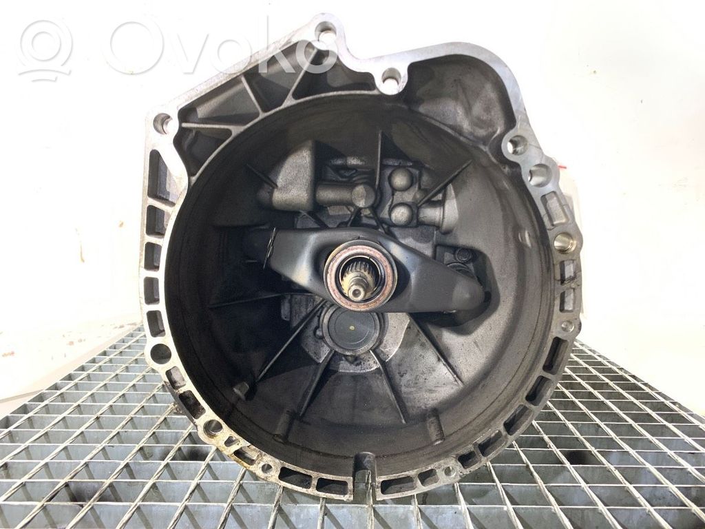 BMW 3 E90 E91 Mechaninė 5 pavarų dėžė 