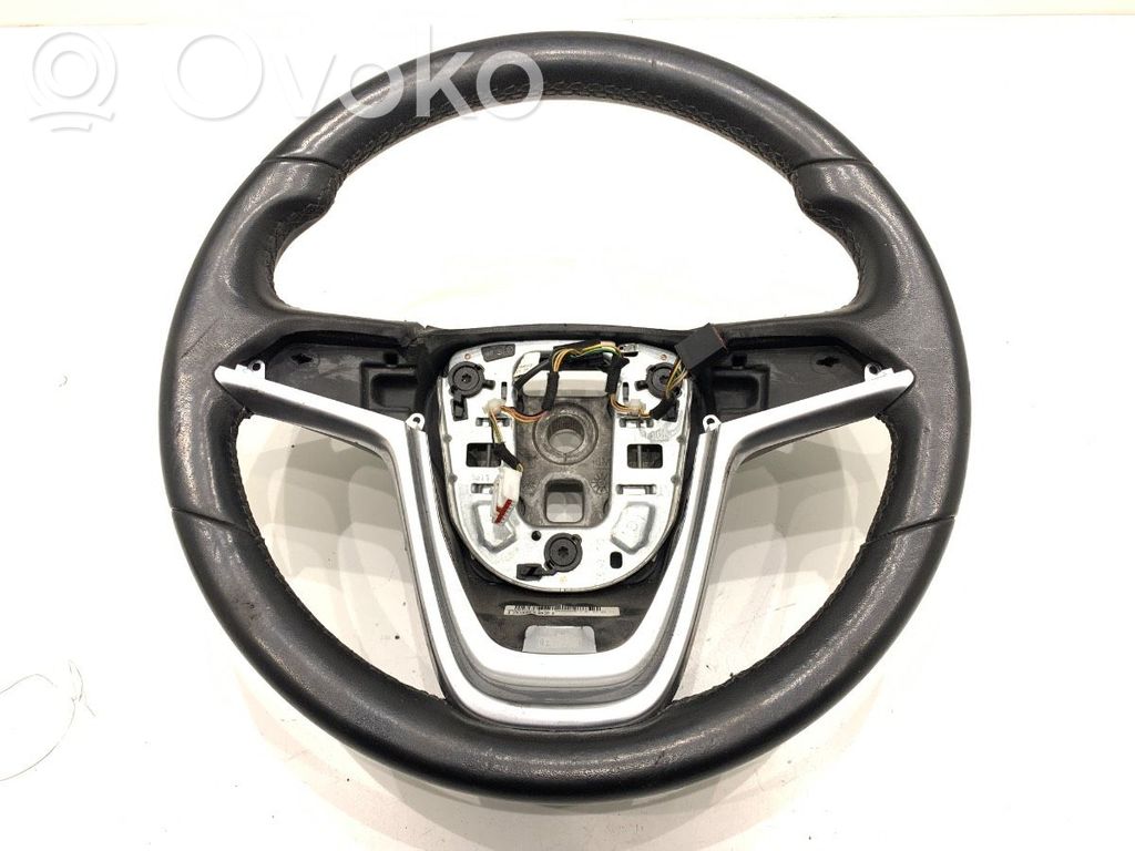 Opel Astra J Руль 