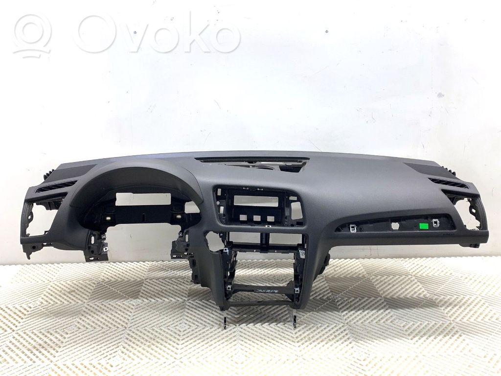 Panel de instrumentos   8R1857041F