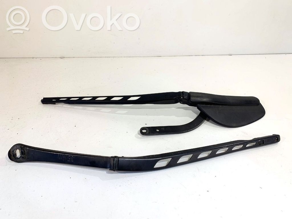 Brazo del limpiaparabrisas delantero   7035103
