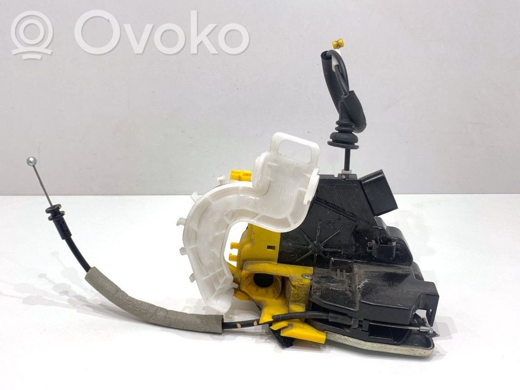 KIA Ceed Front door lock 