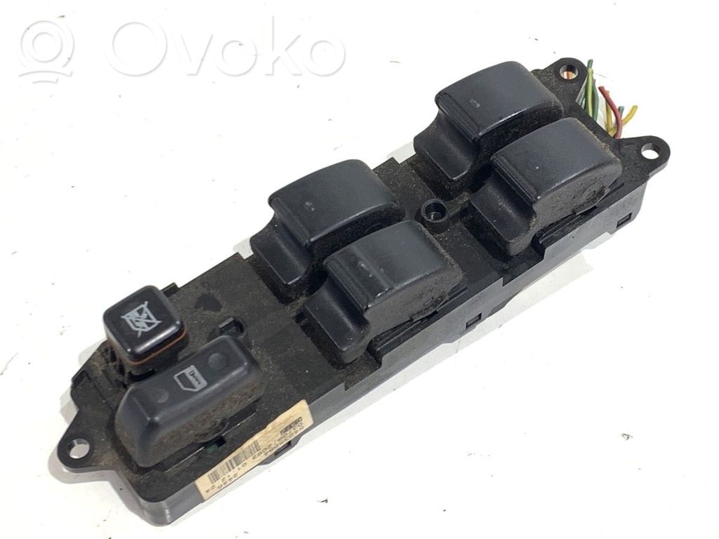 Toyota Corolla Verso E121 Electric window control switch 