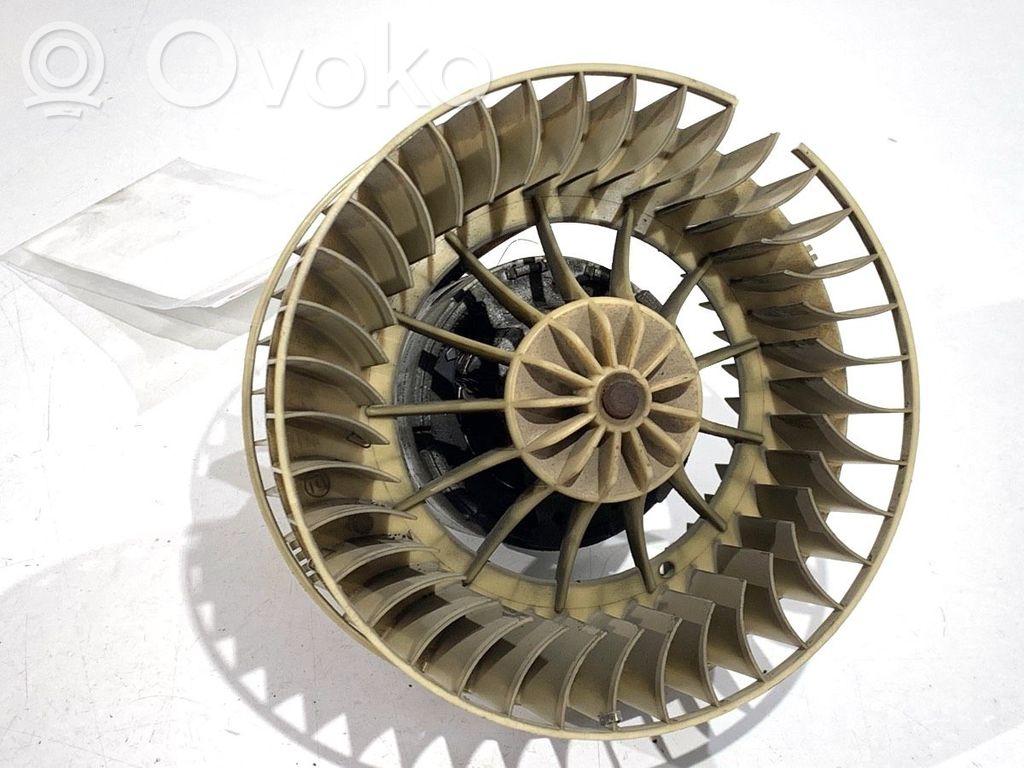 BMW 3 E36 Mazā radiatora ventilators 