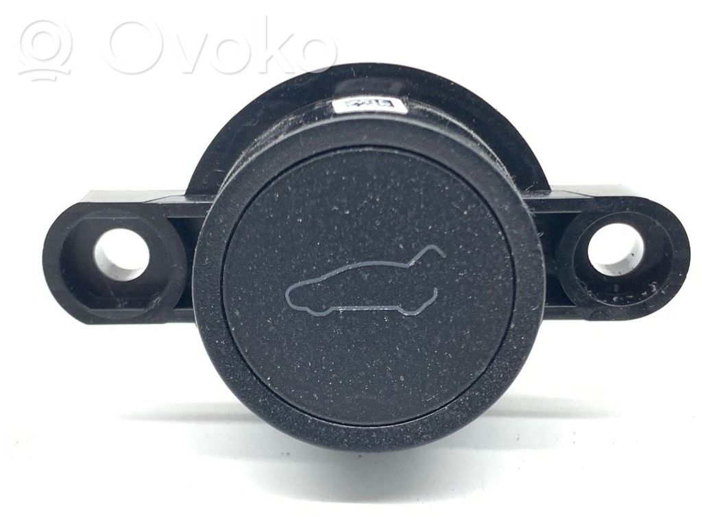 Tesla Model Y Other switches/knobs/shifts 