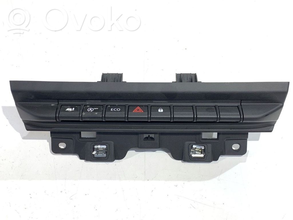 Renault Trafic III (X82) Other switches/knobs/shifts 